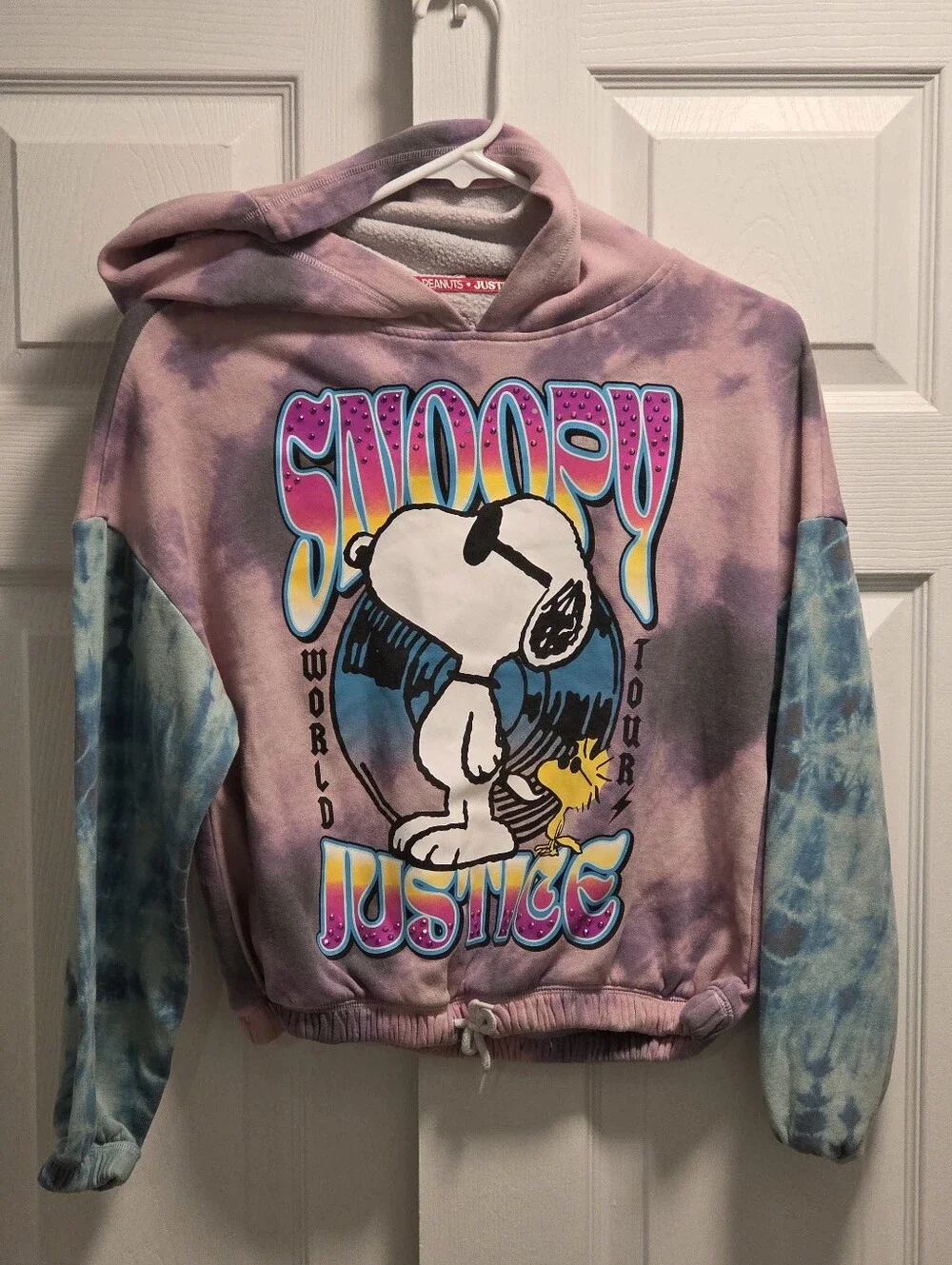 Justice Girls Snoopy World Tour tie-dye hoodie Size Medium - Peanuts